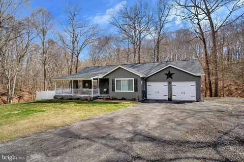 30152 Melissa Ct, Mechanicsville, MD 20659