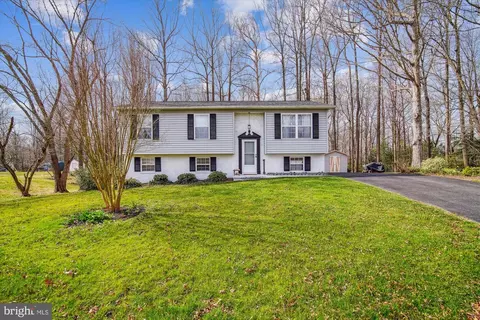 29629 Jennifer Dr, Mechanicsville, MD 20659