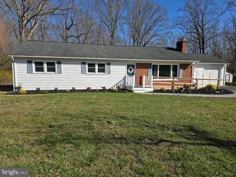 23290 Town Creek Dr, Lexington Park, MD 20653
