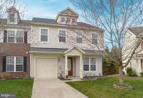 44241 Beaver Creek Dr, California, MD 20619