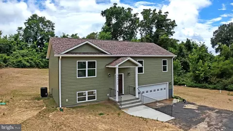 36849 Valley Dr, Bushwood, MD 20618