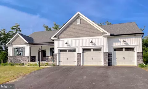 Exterior - 19106 Windsor Ct, Drayden, MD 20630 photo 8 of 8