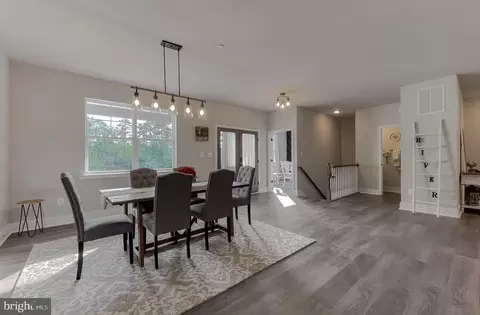 Dining - 19106 Windsor Ct, Drayden, MD 20630 photo 2 of 5