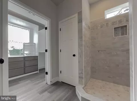 Entry Way - 19106 Windsor Ct, Drayden, MD 20630 photo 7 of 11