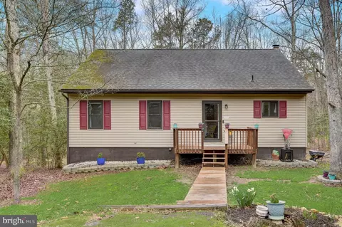 23265 Laurel Hill Dr, California, MD 20619