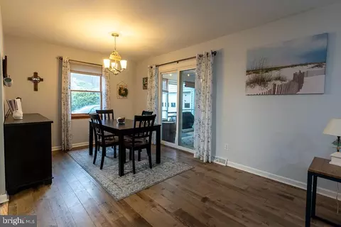 Dining - 41740 Eldon Ct, Leonardtown, MD 20650 photo 2 of 3