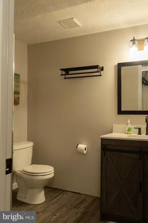 Bath - 41740 Eldon Ct, Leonardtown, MD 20650 photo 7 of 8