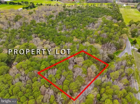 20813 Waterloo Cir, Coltons Point, MD 20626
