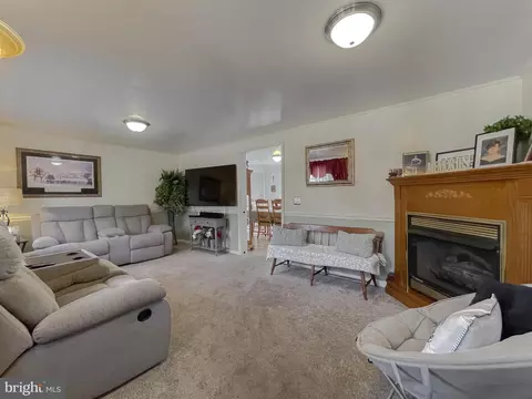 Living - 20840 Aster Dr, Callaway, MD 20620 photo 2 of 7