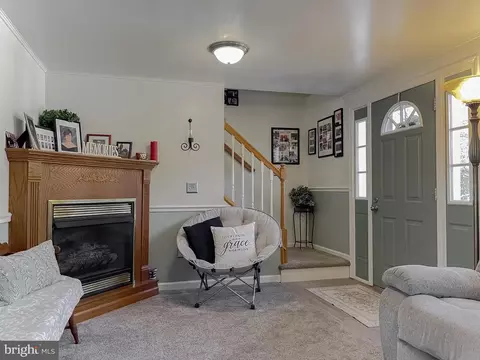 Living - 20840 Aster Dr, Callaway, MD 20620 photo 5 of 7