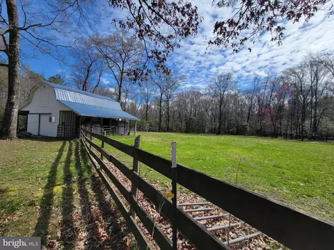 Exterior - 20840 Aster Dr, Callaway, MD 20620 photo 18 of 18