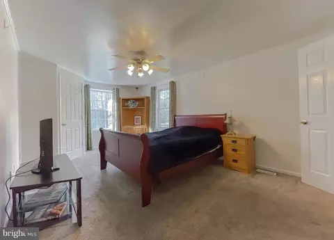 Living - 20840 Aster Dr, Callaway, MD 20620 photo 6 of 7