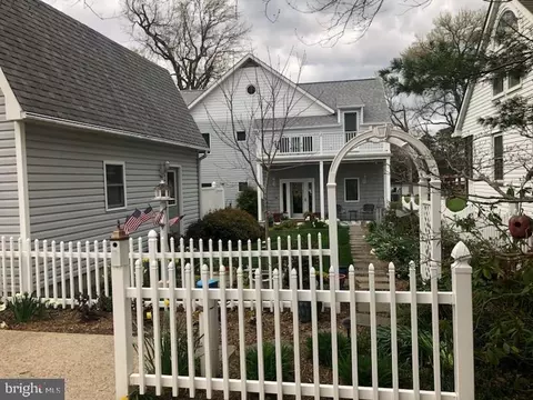 18822 Mckays Beach Rd, Leonardtown, MD 20650