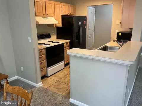 23140 Cobblestone Ln #311, California, MD 20619