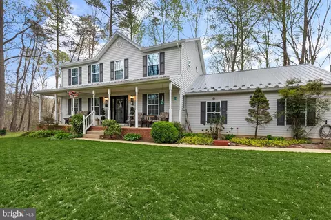 41265 Queen Arbor Ct, Mechanicsville, MD 20659