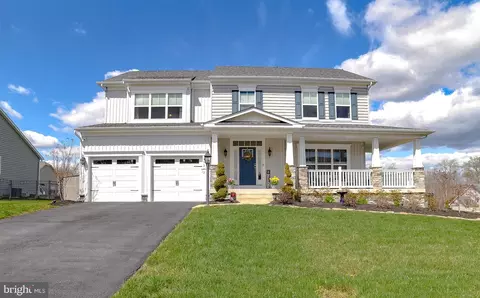 45242 Woodhaven Dr, California, MD 20619