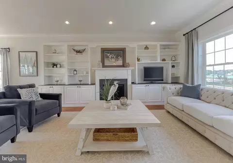 Living - 16340 Piney Point Rd, Piney Point, MD 20674 photo 1 of 8