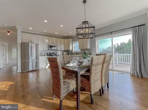 Dining - 16340 Piney Point Rd, Piney Point, MD 20674 photo 3 of 5
