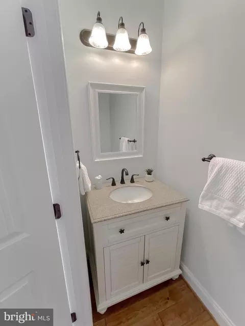 Bath - 16340 Piney Point Rd, Piney Point, MD 20674 photo 1 of 7