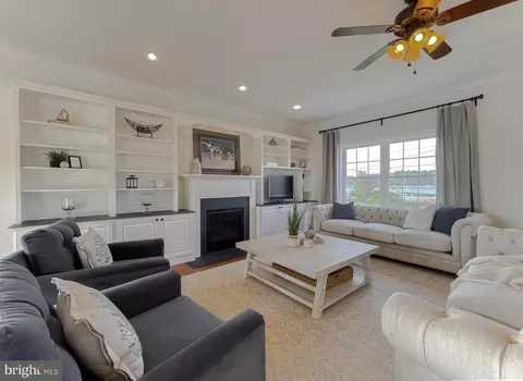Living - 16340 Piney Point Rd, Piney Point, MD 20674 photo 3 of 8