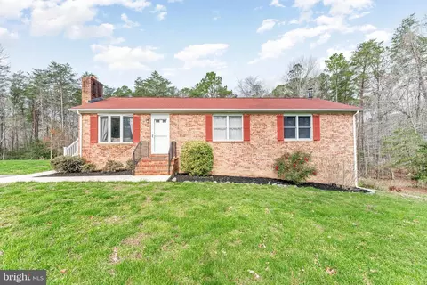 26087 Bryan Ct, Mechanicsville, MD 20659