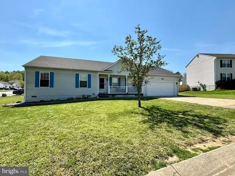 21433 Hillary Ct, Lexington Park, MD 20653