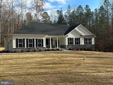 25050 Preston Ct, Hollywood, MD 20636
