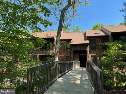 23240 Chestnut Oak Ct #1045, California, MD 20619
