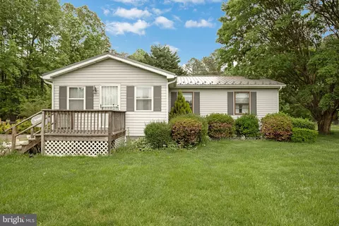 31450 Point Lookout Rd, Mechanicsville, MD 20659