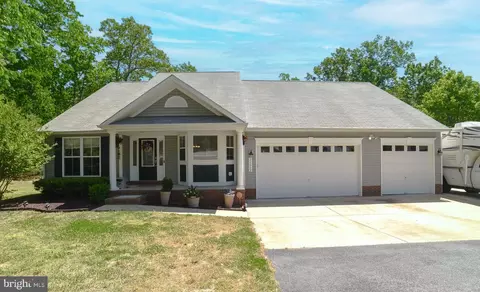 22652 Excel Ct, Lexington Park, MD 20653