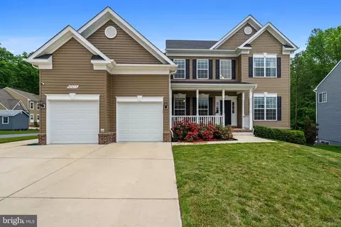 45631 Tennyhill St, California, MD 20619