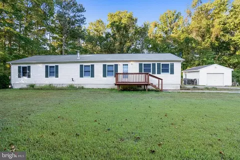 48393 Leachburg Rd, Lexington Park, MD 20653
