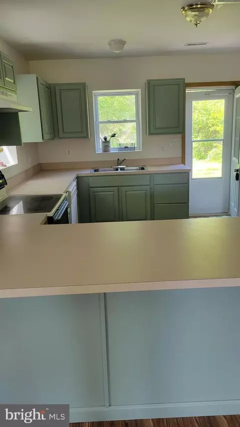 Kitchen - 38094 Graves Rd, Coltons Point, MD 20626 photo 2 of 2
