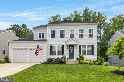23387 Lilliflora Dr, California, MD 20619