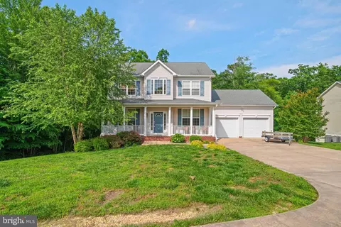 20810 Middlegate Dr, Lexington Park, MD 20653