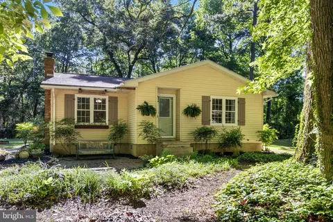21880 Colton Point Rd, Bushwood, MD 20618
