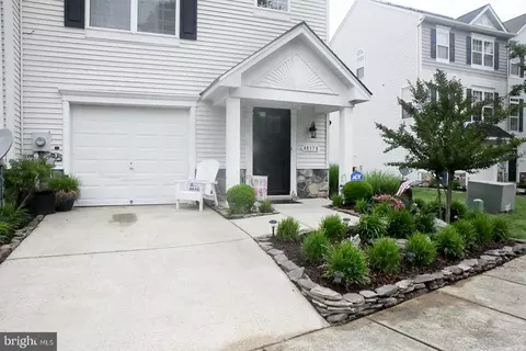 48378 Sunburst Dr, Lexington Park, MD 20653