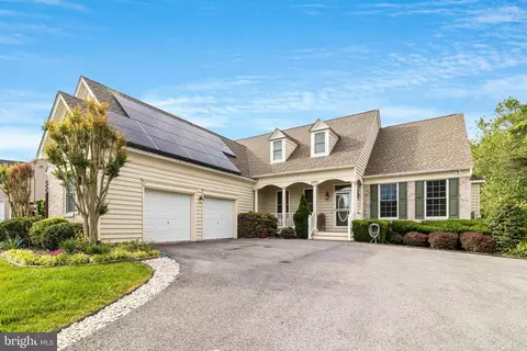 22202 Hanover Dr, Leonardtown, MD 20650