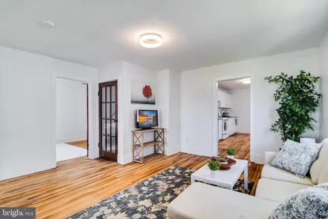 Living - 45154 Lighthouse Rd, Piney Point, MD 20674 photo 2 of 2