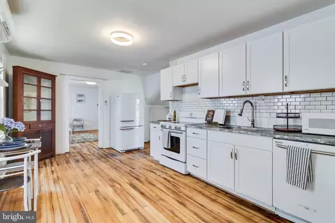 Kitchen - 45154 Lighthouse Rd, Piney Point, MD 20674 photo 1 of 2