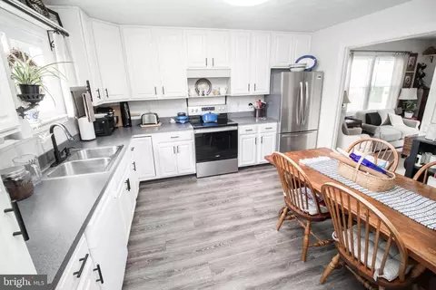 Kitchen - 17254 Larimer St, Piney Point, MD 20674 photo 1 of 5
