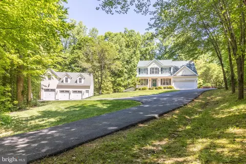 19545 Leopards Ln, Lexington Park, MD 20653