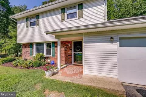 21493 Morris Dr, Lexington Park, MD 20653