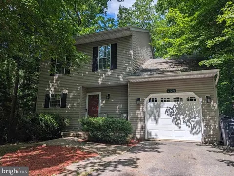23274 Oak Crest Ln, California, MD 20619