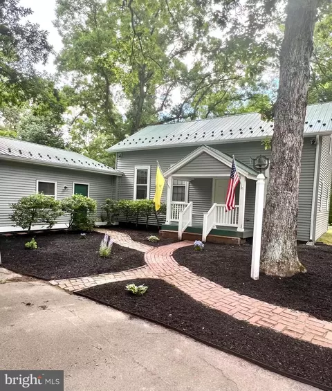 44245 Steer Horn Neck Rd, Hollywood, MD 20636