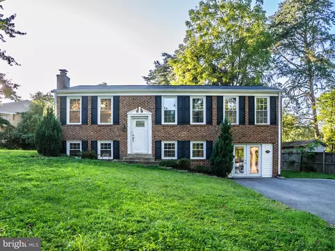 39630 Mason Dr, Mechanicsville, MD 20659