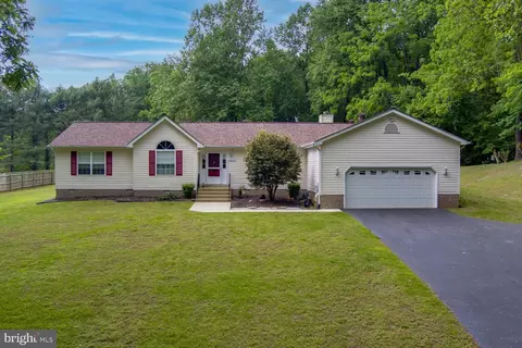 39626 Canoe Pl, Mechanicsville, MD 20659