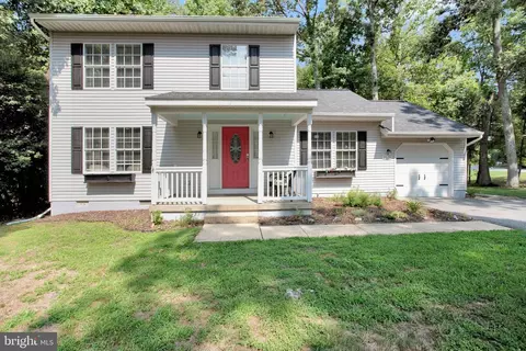 23151 Hickory Nut Dr, California, MD 20619