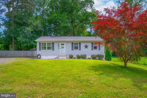29857 Rooftop Cir, Mechanicsville, MD 20659