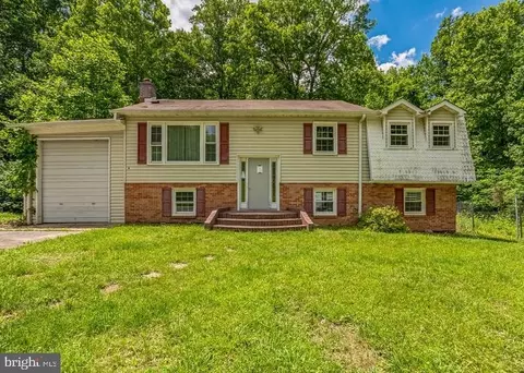 30039 Oak Acres Dr, Mechanicsville, MD 20659